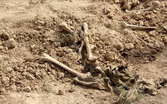 Kütləvi məzarlıqda 143 nəfərin meyitinin qalıqları AŞKARLANDI