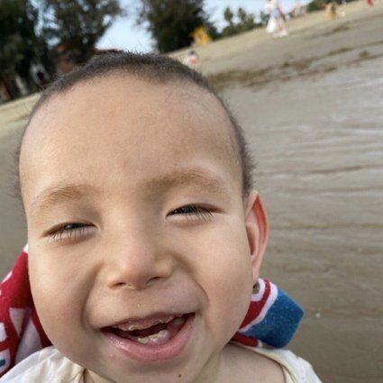 Oğlunu sağaltmaq üçün evində laboratoriya düzəltdi - FOTO