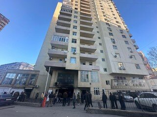 Bakıda yaşayış binasındakı yanğın söndürülüb - YENİLƏNİB + FOTO