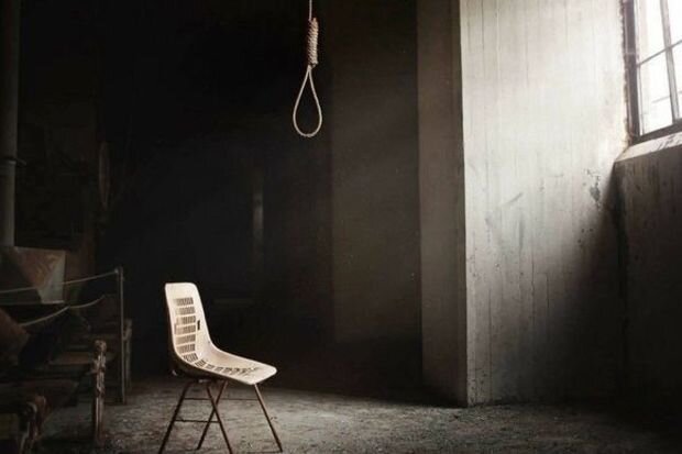 Beyləqanda qadın özünü asaraq intihar etdi