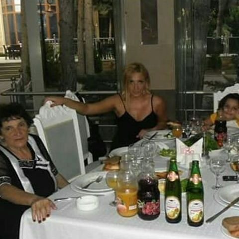 Azərbaycanlı məşhur dünyasını dəyişən anasından danışdı: "Nəfəsim kəsilir " - FOTO