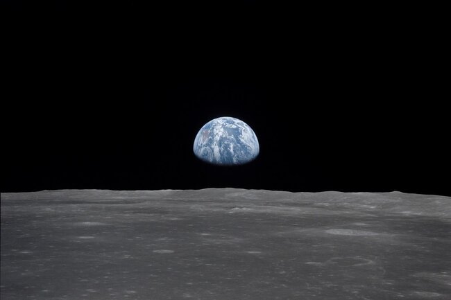 Ay Yerdən uzaqlaşır və günün uzunluğunu dəyişir