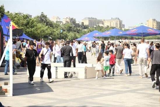 Ulu öndər Heydər Əliyevin 100 illik yubileyinə həsr olunmuş "Baku Sailing Regatta 2023" keçirilib