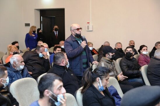 Nizami rayonunun Keşlə qəsəbə sakinləri ilə səyyar görüş ilə keçirilib