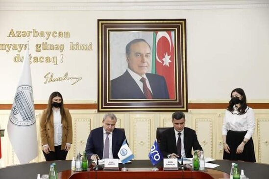 BDU və "ARB 24" telekanalı arasında əməkdaşlıq müqaviləsi imzalanıb