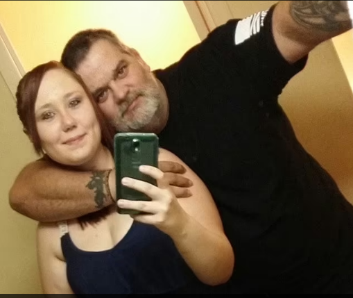 27 yaşlı qız keçmiş sevgilisinə analıq edir - FOTOLAR