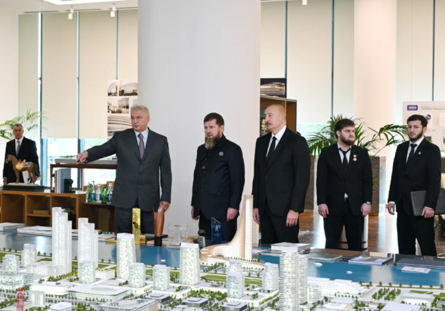 İlham Əliyev və Ramzan Kadırov "Bakı Ağ Şəhər"də olublar - Foto
