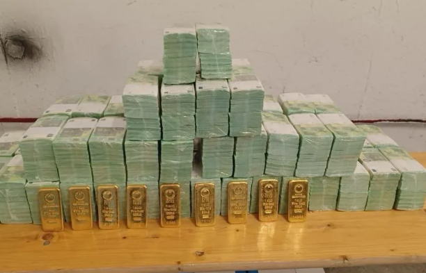 Ukrayna banklarında nağd pul problemi: Macarıstanla gərginlik defisitə səbəb oldu