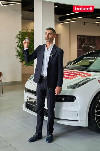 Bakcell lotereyasında ilk "Zeekr 001" qalibə təhvil verildi!