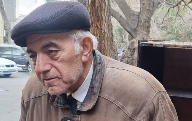 Azərbaycanda alim küçədə gedərkən yıxılıb öldü