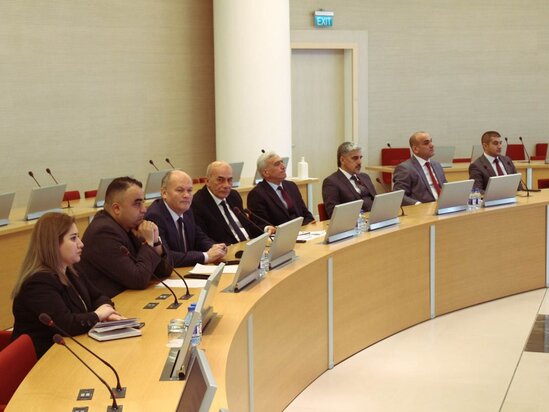 "Media və kommunikasiya siyasəti medianın gözü ilə" mövzusunda seminarların ikinci mərhələsinə başlanılıb.