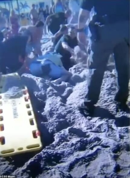 Ağlasığmaz bədbəxt hadisə: Çimərlikdə qazdığı xəndək kiçik qızı "uddu" - FOTO/VİDEO