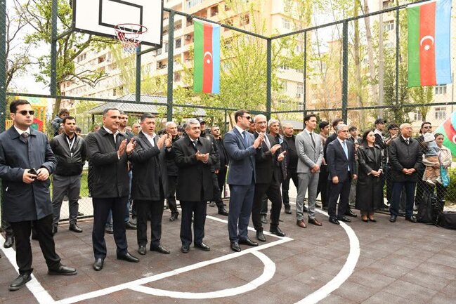 Paytaxtın abad məhəllələrində basketbol yarışları başa çatıb