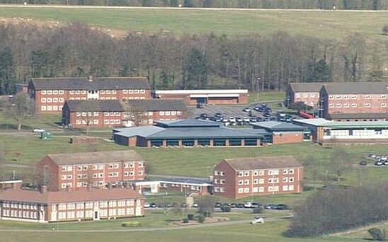 Britaniyanın Solsberi şəhərində iki əsgər intihar edib