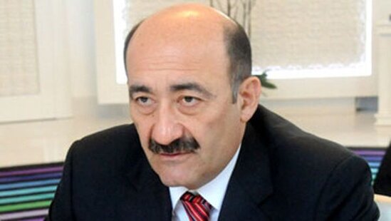 Əbülfəs Qarayev: "Bakıda istirahət edirəm"