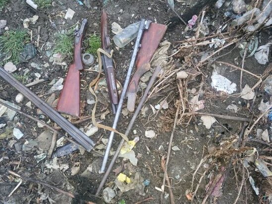 Qubada silah-sursat aşkarlanıb - FOTO