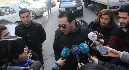 Orxan Nadirov məhkəməyə müraciət edir.