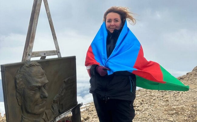 Lalə Azərtaş Heydər Əliyev zirvəsində - Fotolar