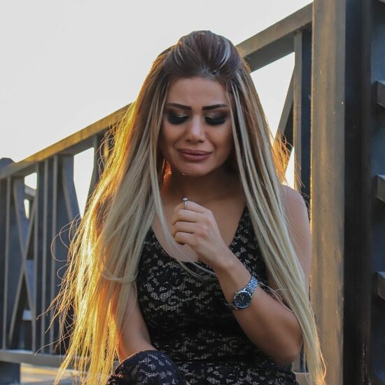 Azərbaycanlı müğənni çılpaq qızların videosuna : "Erməni deyilik , nəyə görə..."/VİDEO