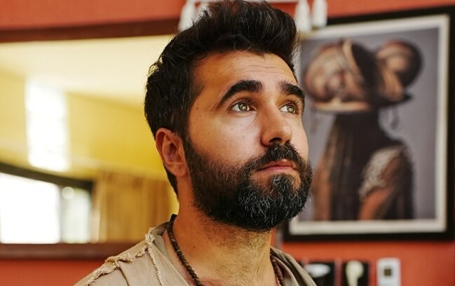 "Bu, özümüzlə üzləşməkdən daha asandır"
