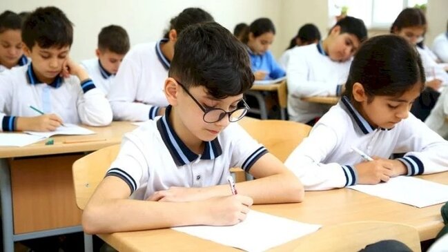 Məktəblərdə yay tətili qısaldılır?