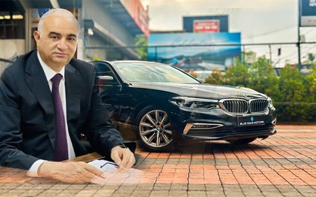 Zakir Quliyev yeni BMW alır