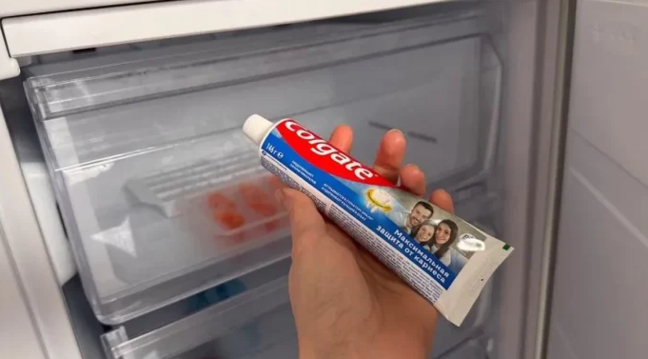 Diş pastasını soyuducuya qoyun, görün nə olacaq – BUNU ÇOX AZ ADAM BİLİR