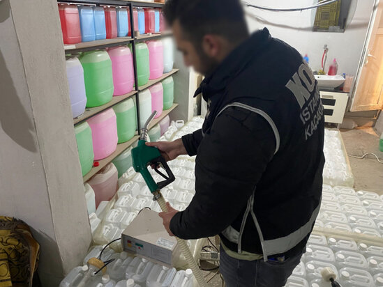 6 milyonluq saxta içki ələ keçirildi - FOTO