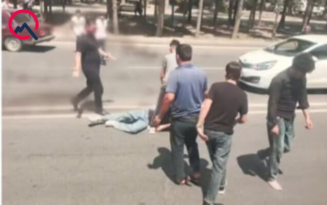 Mingəçevirdə iki məktəblini maşın vurdu - Foto