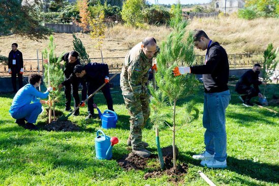Şəhid övladları Şuşada ağac əkdilər - FOTO
