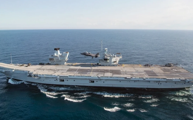 Kir Starmer Münhendə mühüm elan verdi: Britaniya nəhəng hərbi gəmisini Arktikaya göndərir