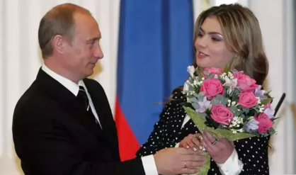 Putinin illərdir gizlətdiyi oğlu ilk dəfə görüntüləndi