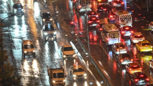 Zəlzələ gecəsi İstanbul... - Fotolar