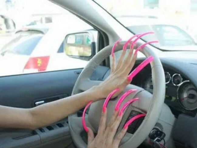 Sükan arxasında qadın olduqda-FOTO