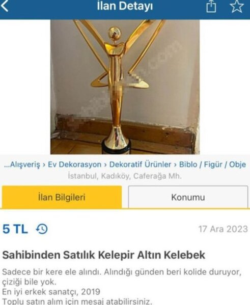 Məşhur müğənni "Altın Kelebek" mükafatını 5 TL-dən satışa çıxardı - FOTOLAR