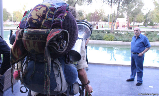 Kanadadan piyada və pulsuz Azəraycana gələn səyahətçi - FOTO