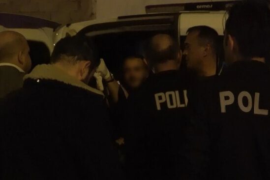 Dönərxanada atasını öldürdü - FOTO