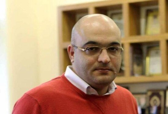 Eynulla Fətullayev: "Baş Prokurorluq qarşısında dövlət himnini oxuyan bir jurnalistin səs yazısını yayacam"