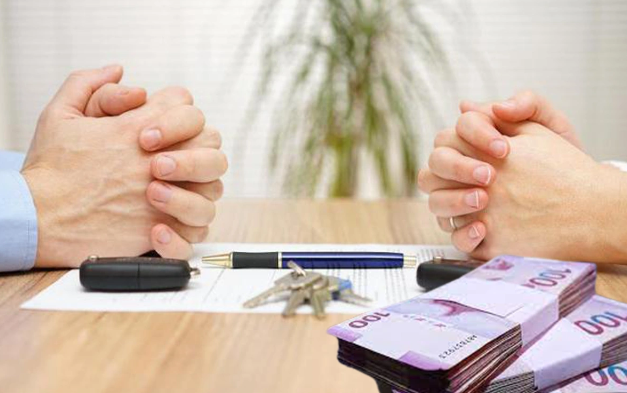 Azərbaycanda aliment ödəməyən qadın məhkum edildi