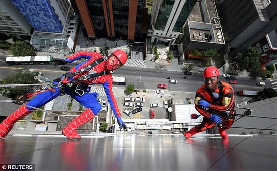 Qəfil mənzərə: "Ana, bax! Onlar gəldilər!"" - FOTO