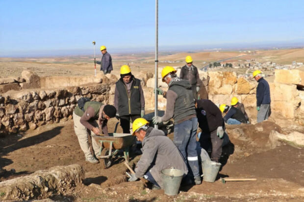 1800 illik cərrahiyyə alətləri tapıldı - FOTO