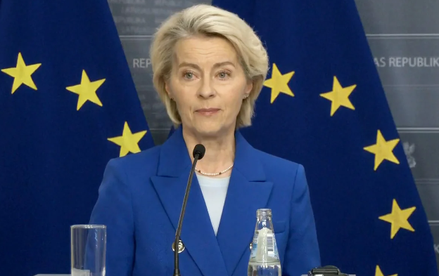 KİV fon der Lyayeni ikili standartlarda ittiham etdi