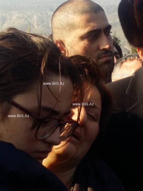 Bədbəxt hadisə nəticəsində həlak olan hərbçimizin həyat yoldaşı və övladlarının fəryadı FOTOLARDA