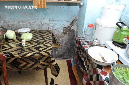 TƏCİLİ! Bakıda bina sürüşdü, sakinlər küçədə qaldılar - YENİLƏNİB - FOTOLAR