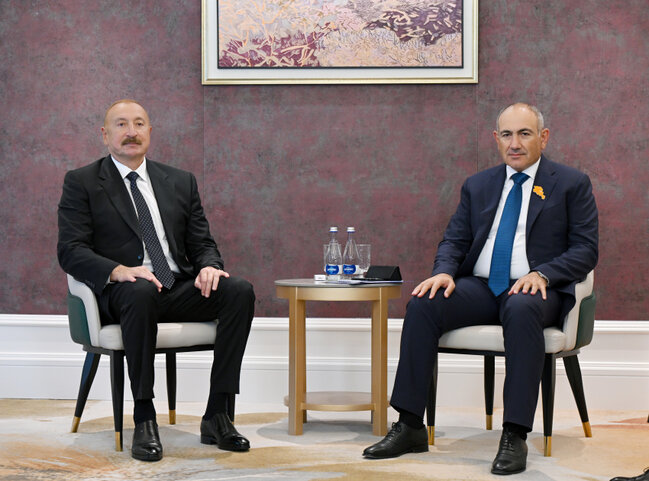 İlham Əliyev və Nikol Paşinyan Bişkekdə nələri müzakirə etdilər? - FOTO - VİDEO