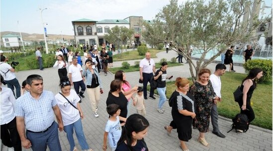 İşğaldan azad olunmuş rayonlarda məskunlaşmanın təmin olunması əsas vəzifələrdəndir