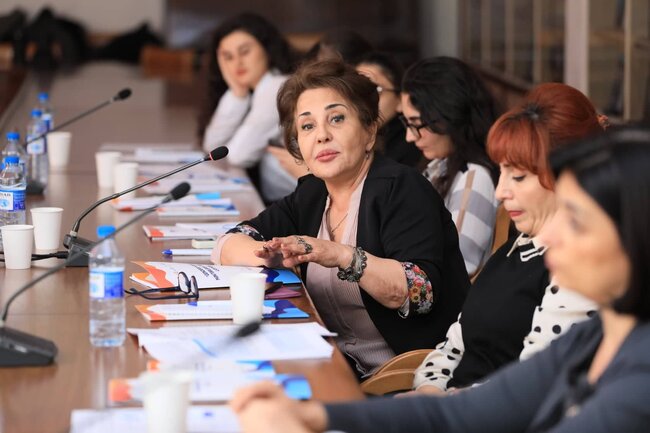 Gender yönümlü pedaqogika üzrə təhsil resurslarının tədris kurikulumlarına inteqrasiyası ilə bağlı yol xəritəsi hazırlanıb