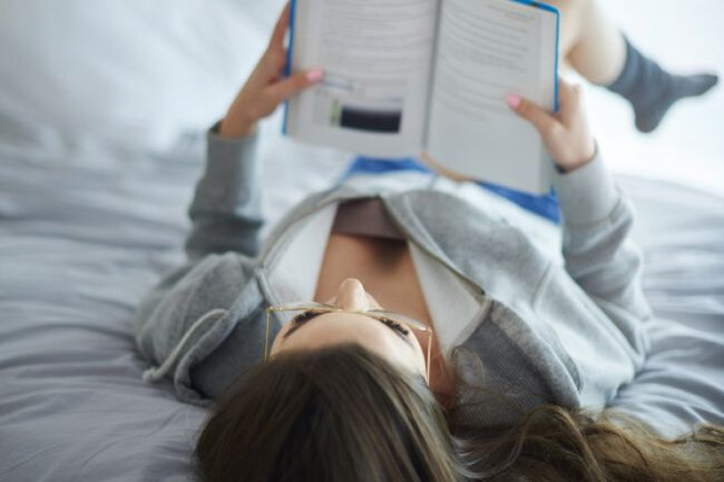 Uzanıb oxusanız, başınıza nə gələcək?