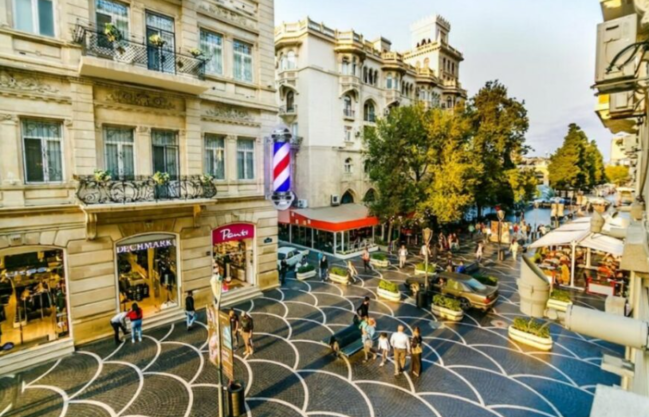 Bakının mərkəzində sirli işarə: MƏNASI SİZİ TƏƏCCÜBLƏNDİRƏCƏK - FOTO