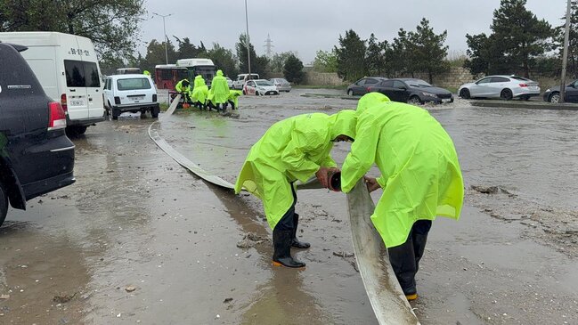 Normanı dəfələrlə üstələyən yağıntının fəsadları aradan qaldırılır - FOTO